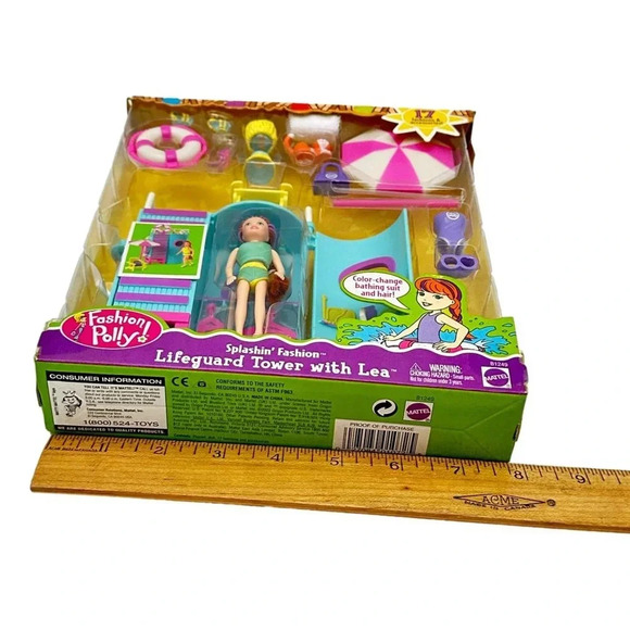 Vintage Polly Pocket Lifeguard Tower with Lea New 2003 Collectible  💙 - Picture 2 of 6